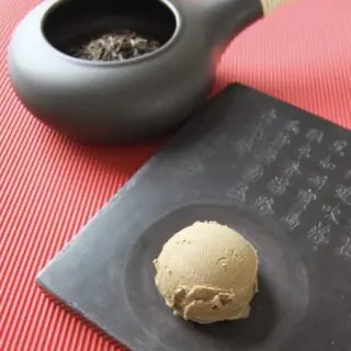 CHIYO CAFE 日本のアイスクリームと日本一大きなとんかつおにぎり 心斎橋PARCO店